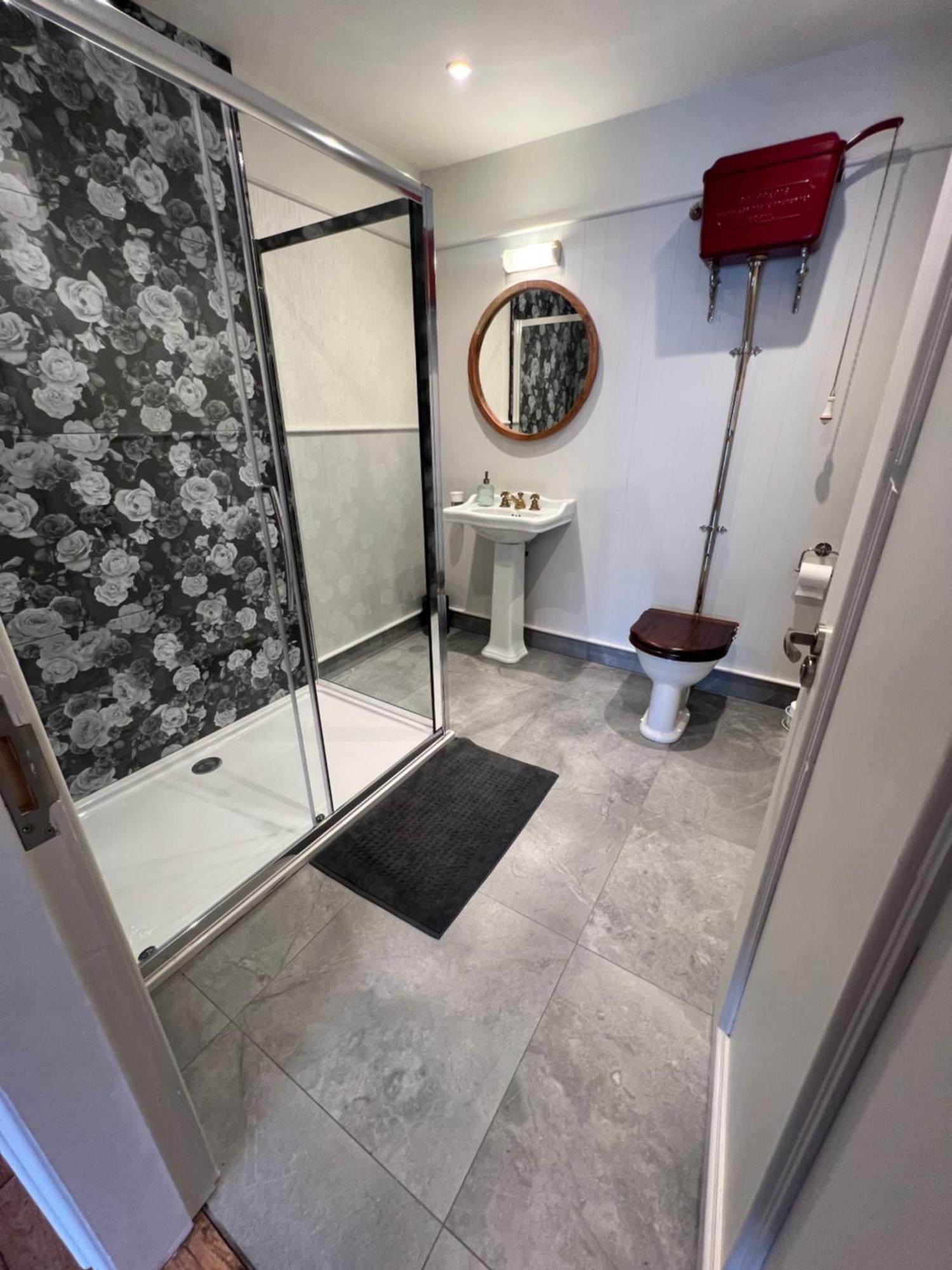 The Dundrum Inn B&B Екстер'єр фото